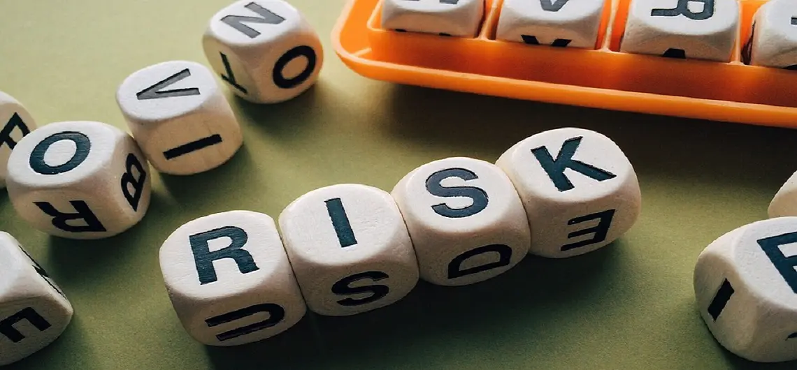 risk-1945683_960_720