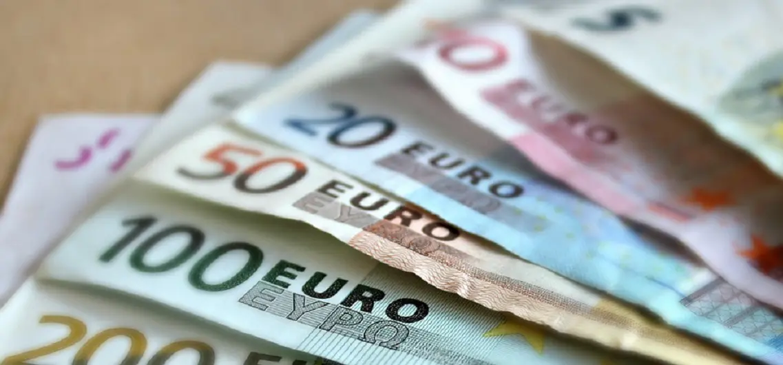 bank-note-209104_960_720