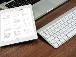 laptop with 2023 calander