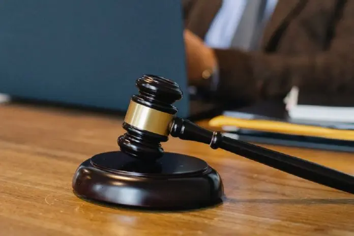 judges gavel