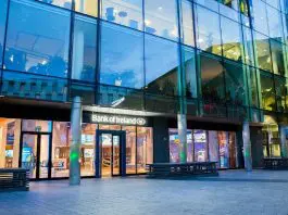 front of bank of Ireland Dublin