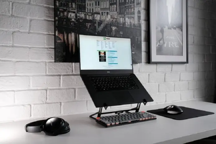 HRHQ Remote work laptop- remote workstation