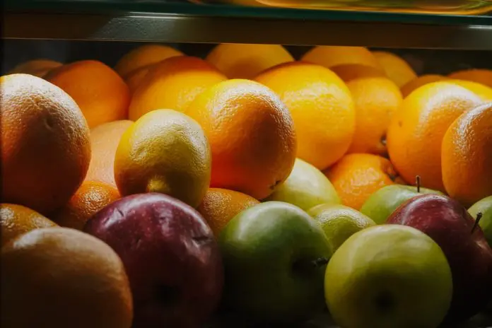 pexels-thlil-2416879 lots of apples and oranges