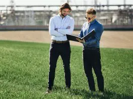 ESG (environment, social and governance) experts