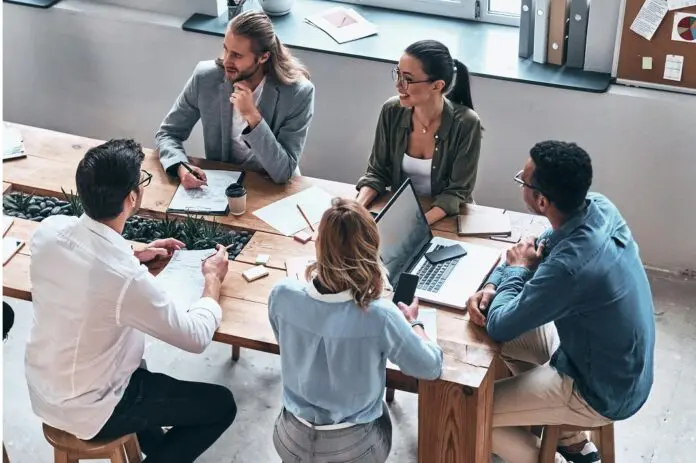 HRHQ Workplace 2025 Team meeting