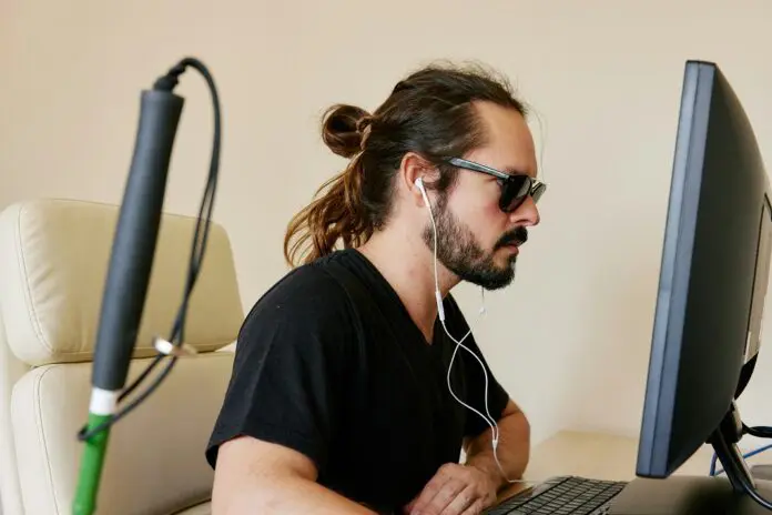 HRHQ Visual Impairment Visually Impaired employee
