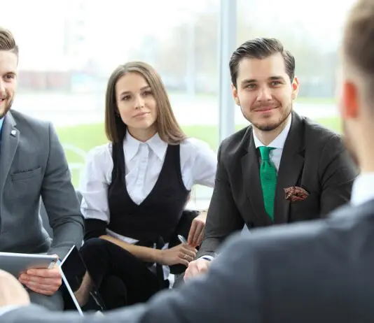 Leading With a Coaching Style Leader With a Coaching S