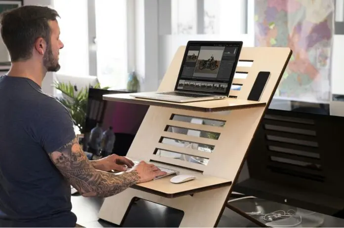 HRHQ Workstation Workstation in use