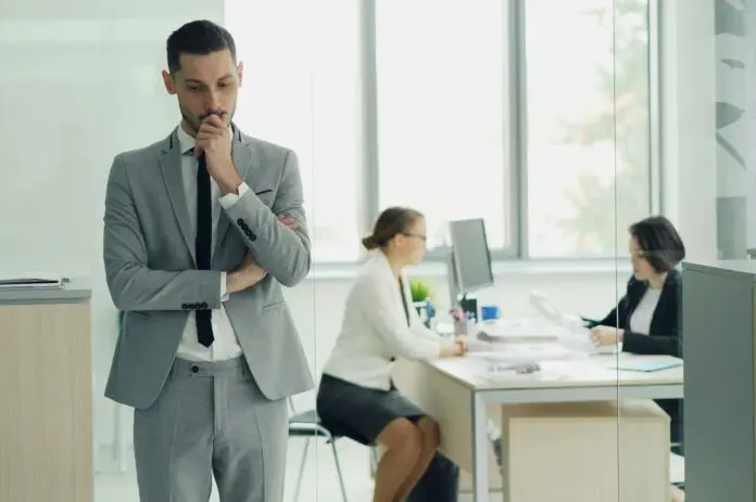 HRHQ Workplace conflict Manager and employees in argument