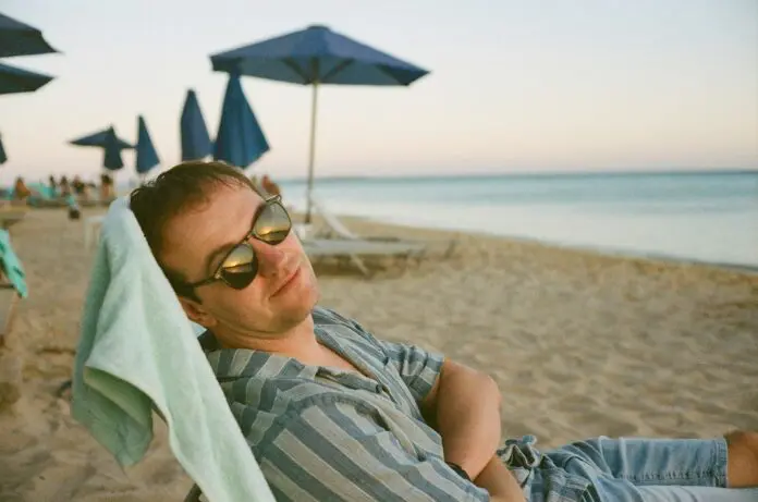 HRHQ Irish employee relaxing Irish employee relaxing