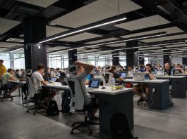Hot Desking